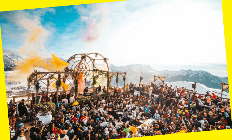 Tomorrowland stage and crowd